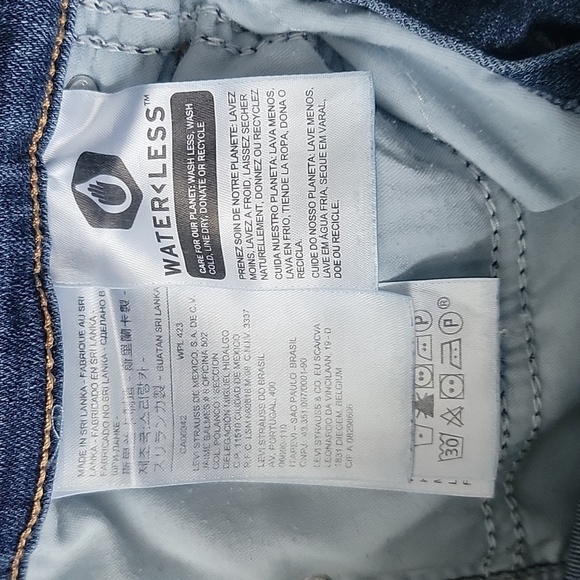Levi's 311 Jeans - Picture 5 of 5